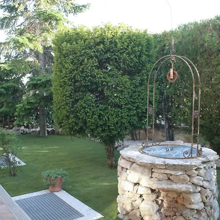 La Madonnina بيت ضيافة 3*