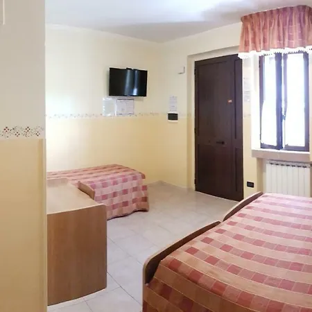 La Madonnina بيت ضيافة 3*