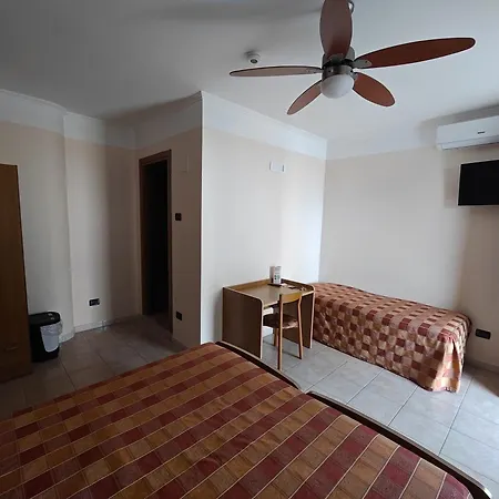 La Madonnina Гостевой дом Сан-Джованни-Ротондо