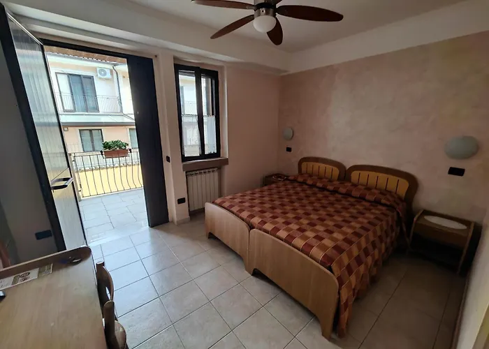 La Madonnina 3* Сан-Джованни-Ротондо